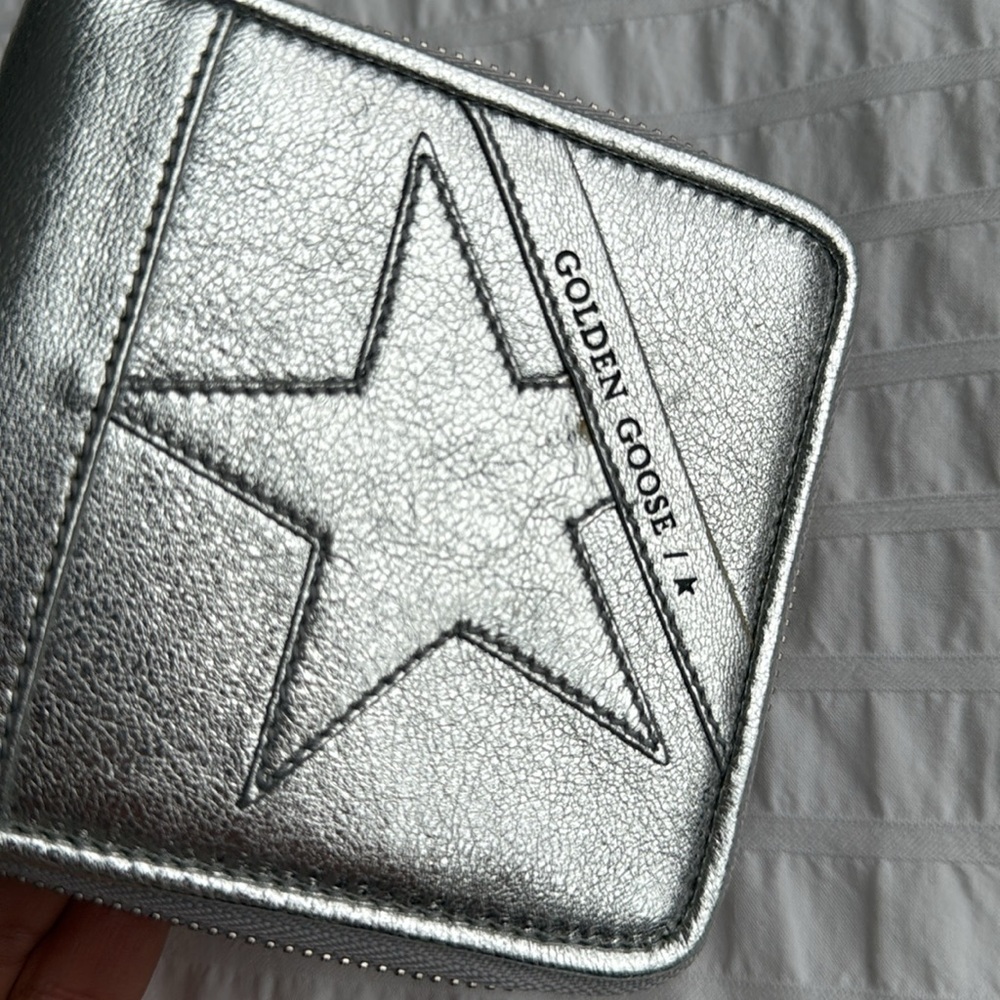 NEW Golden Goose Metallic Silver Star Wallet